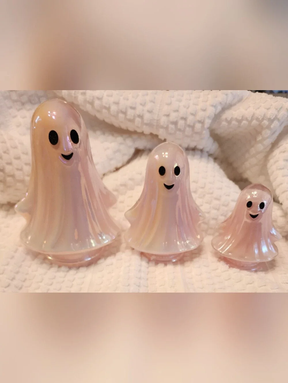 New, Set of 3 Ghost, Lite Pearl Pinkish Ceramic, Very Cute, Shimmery Iridescent